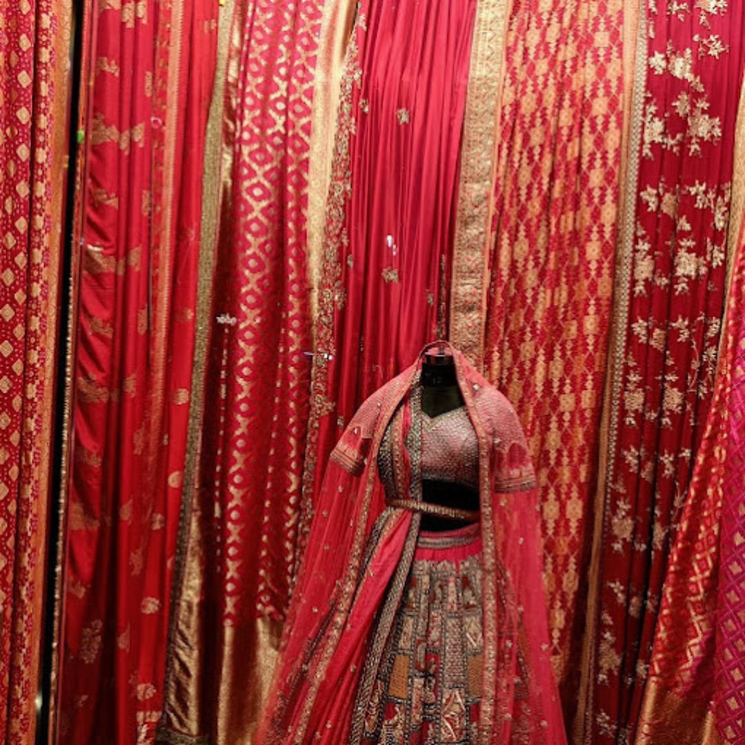 Sudhir Bhai Saree Wala